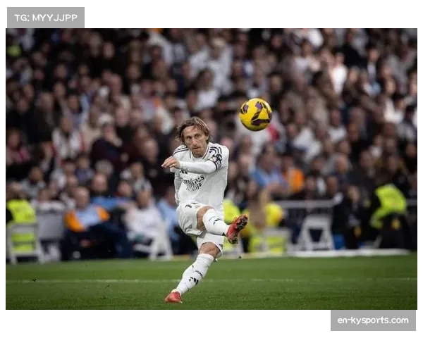 老将莫德里奇传导节奏依旧关键 皇马中场新老交替进行中